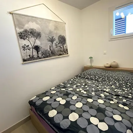 Apartment Halte A Ephyra - A *